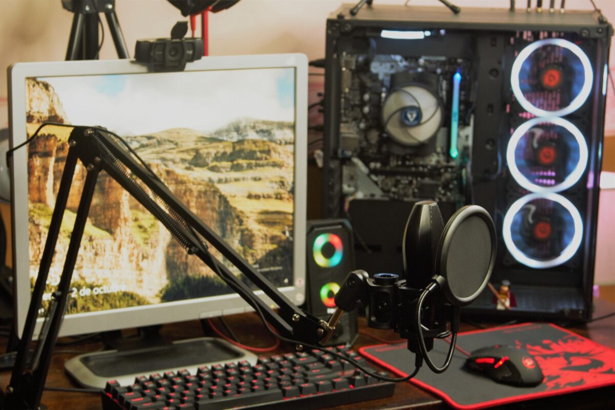 geekom test mini vaut ryzen hs