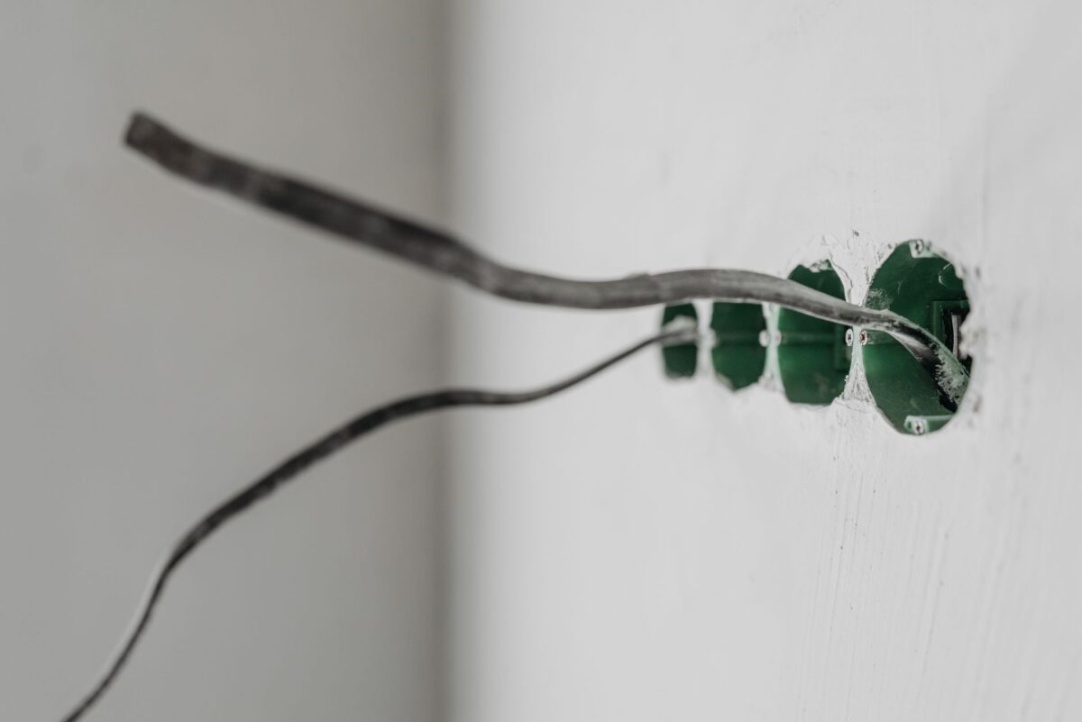 brancher câble ethernet installer prises murales