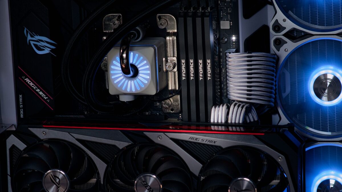 msi cyborg ve